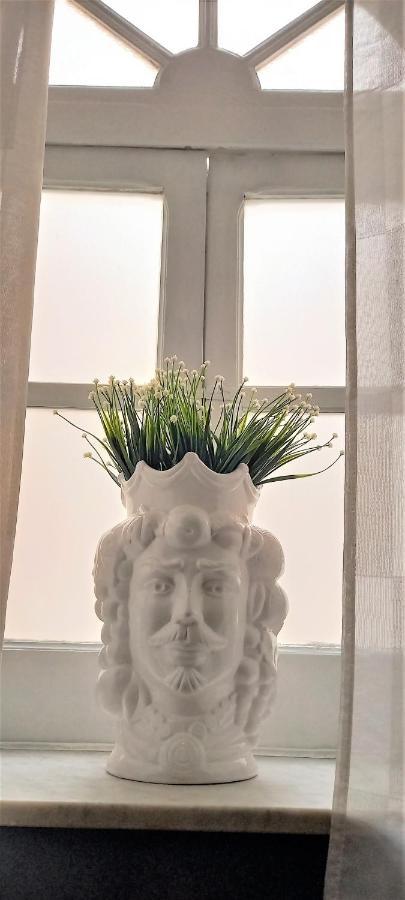 Bed and Breakfast Bed&Book Palazzo Cutelli Palermo Exterior foto